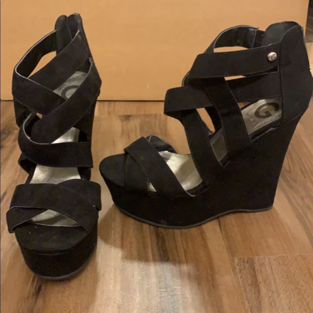 Black guess wedges
